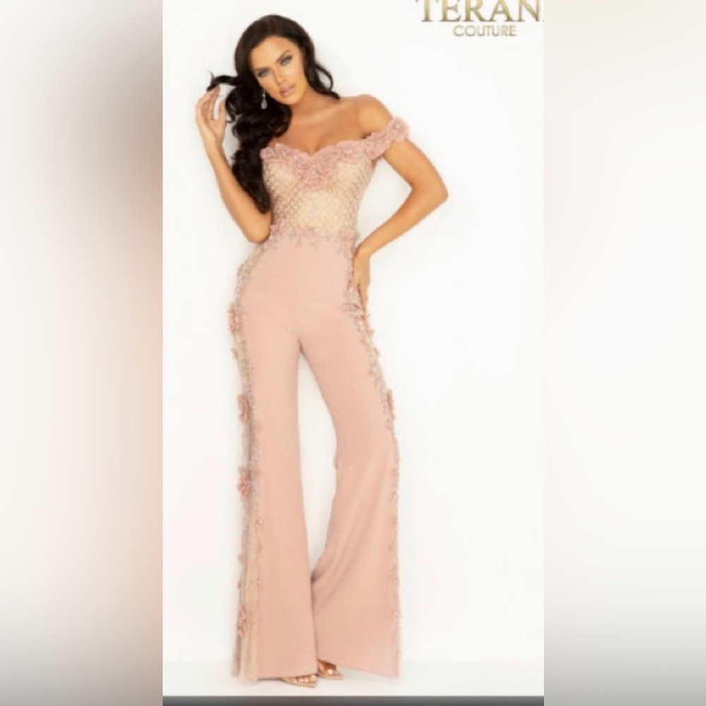 Terani couture brand new stunning pink formal jumpsuit size 4